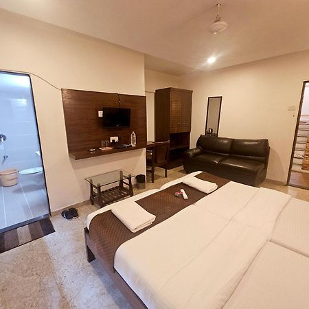 Astha Residency Hotel Mumbai Exterior photo