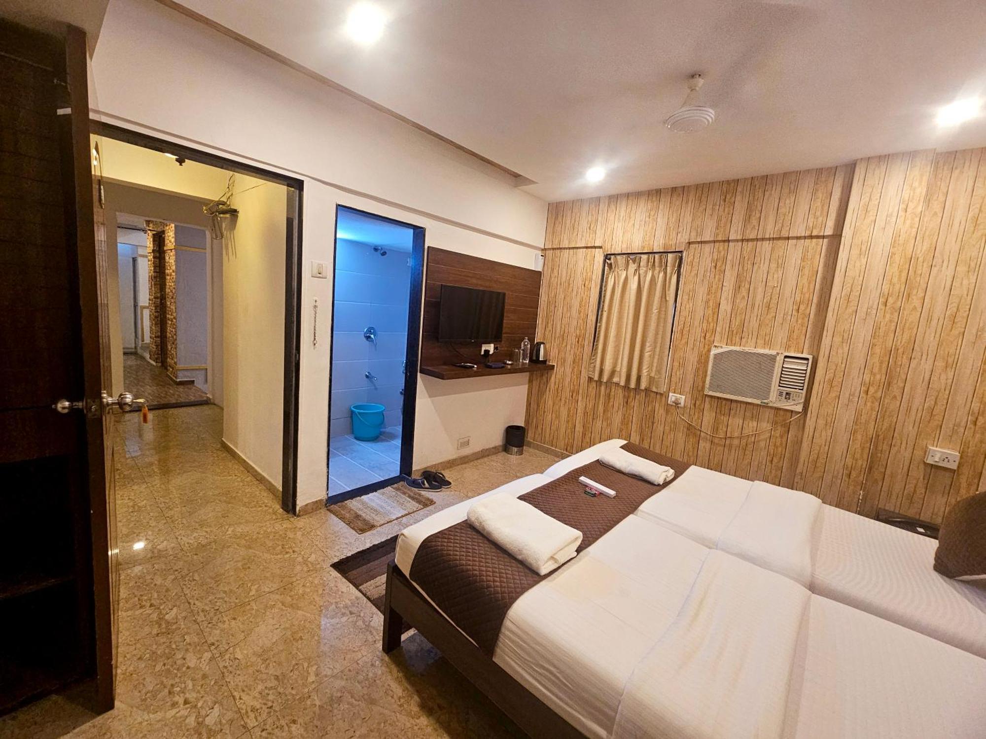 Astha Residency Hotel Mumbai Exterior photo