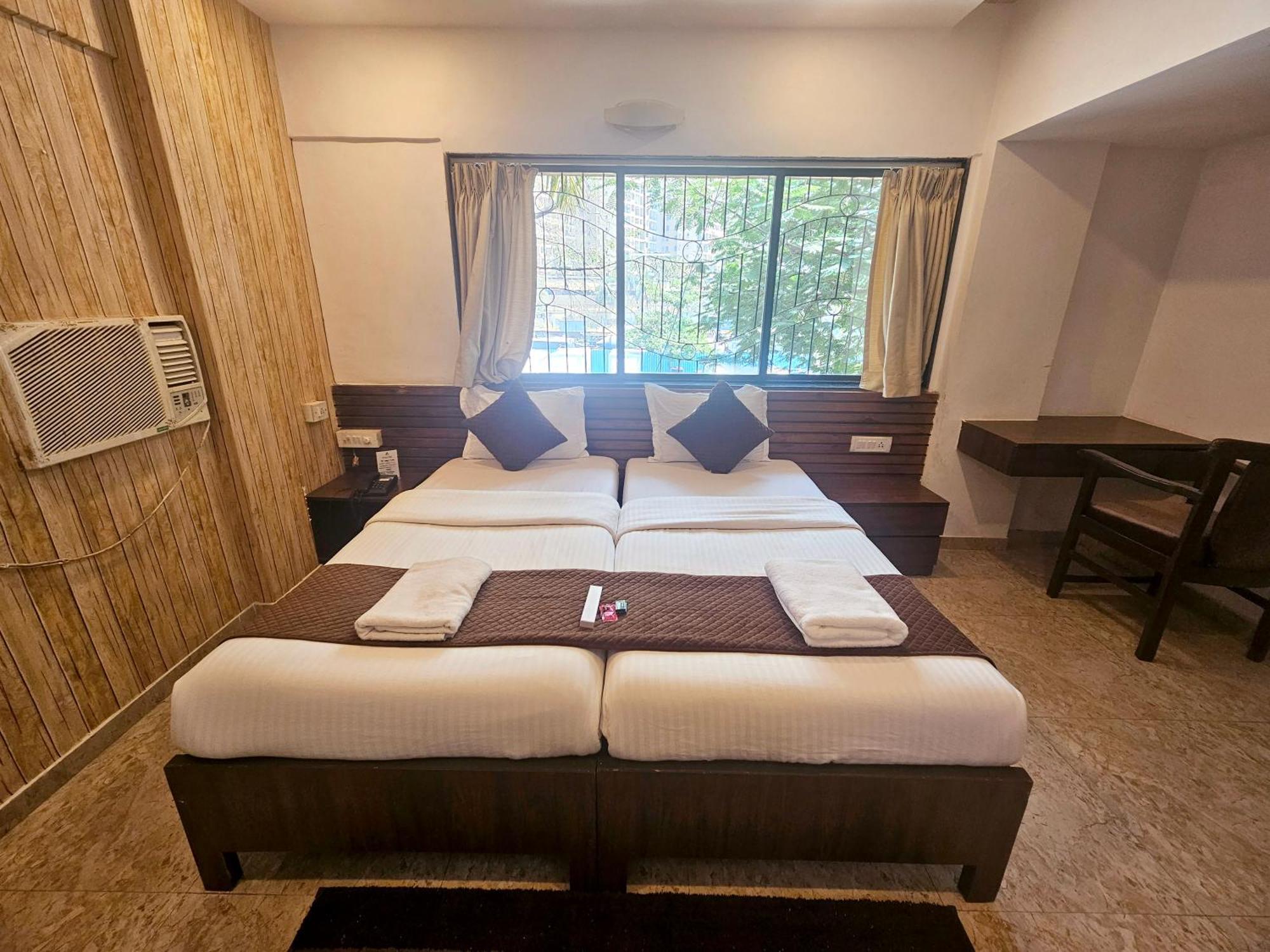 Astha Residency Hotel Mumbai Exterior photo